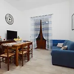 Casa Giulia * ジョイオーザ・マレーア