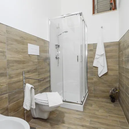 Daire 270 M - In Centro Con Cortile Gioiosa Marea